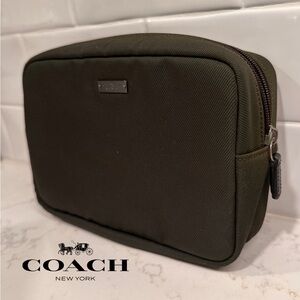 Coach Pouch